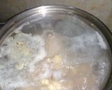 Foto langkah ke 1 dari resep Sop tulang dengkul sapi dan baso.