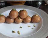 A picture of step 5 of Besan laddu.