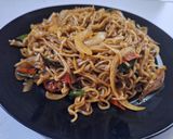 Foto langkah ke 8 dari resep Mie Goreng Pedas ala akhir bulan.