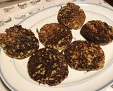Une image de l'étape 9 de Galettes de panais à l'œuf, chèvre râpé et persil à la plancha.
