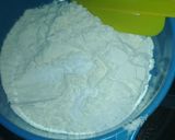 Foto langkah ke 4 dari resep Bolu pisang kukus endes tanpa mixer.