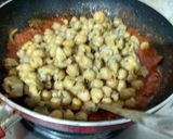 A picture of step 8 of Chole Pav Chaat.