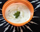 A picture of step 4 of Onion Raita.