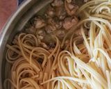 A picture of step 6 of Linguine with Fresh Clams.