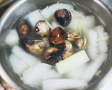 「冬瓜排骨蛤蜊湯」簡單煮一鍋湯的食譜步驟3照片