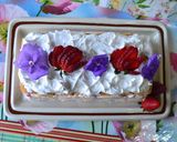 Foto del paso 4 de la receta: Postre de frutillas,crema,mascarpone y merengue🤩