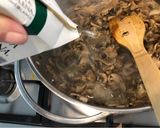 Foto del paso 2 de la receta: Champiñones al vino blanco