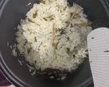 Foto langkah ke 4 dari resep Nasi daun jeruk rice cooker tanpa santan.