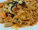 Foto langkah ke 4 dari resep Rappokki (Ramen ttoppoki).