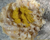 Foto del paso 2 de la receta: Albóndigas de rape y langostinos con pizca de curry