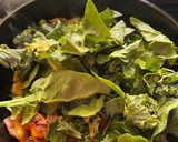 Foto del paso 2 de la receta: Topping verde para los restos de la pizza