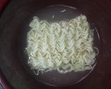 Foto langkah ke 1 dari resep Indomie Hype Carbonara.