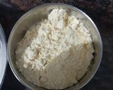 A picture of step 2 of Kadhi pakoda.