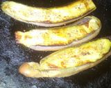 A picture of step 2 of Brinjal stuffed wraper.