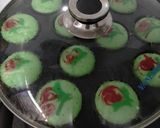 Foto langkah ke 4 dari resep Bolu pandan mini (pakai cetakan martabak mini).