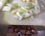 Foto langkah ke 1 dari resep Sosis Telur Asam Manis.