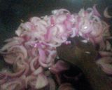 A picture of step 2 of Dahi pyaza.