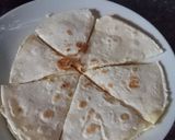 Foto del paso 2 de la receta: Quesadillas... y más 😋 🎊