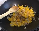 Une image de l'étape 8 de One pot pasta « Marin » aux thon, poivron jaune, algues et bouillon de crevettes.