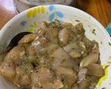 รูปขั้นตอนการทำที่ 1 ของ อกไก่ทอดกระเทียมพริกไทย #สูตรนี้ทำง่าย