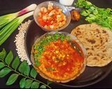 A picture of step 5 of Double tadka lahsuni Urad Dal.