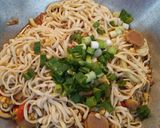 Foto langkah ke 4 dari resep Mie Kuah Jowo.