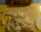 صورة لخطوة 1 من وصفة حلى طبقات البسكويت بالكريمة والاناناس 🍍