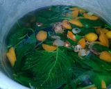 Foto langkah ke 4 dari resep Sayur bening bayem simpel.