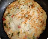 A picture of step 4 of Suji chilla.