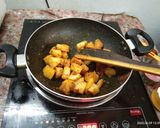 A picture of step 3 of Pumpkin Coconut Curry.