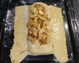 A picture of step 3 of Apple Strudel.