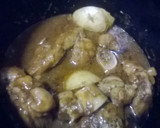 Foto del paso 11 de la receta: Codillo de cerdo (chamorro) en salsa de miltomate con chile pasilla y jalapeño (olla de cocción lenta-slow cooker).