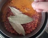 A picture of step 1 of Chana Masala.