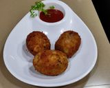 एग - खिमा रोल्स (Egg Keema Recipe In Marathi) रेसिपी स्टेप 7 फोटो 