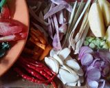 Foto langkah ke 2 dari resep Pindang gurame kentang.