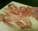 Foto del paso 2 de la receta: Tagliatelle al huevo con pollo al ajillo