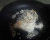 Foto del paso 3 de la receta: Bacalao con salsa de albahaca bio
