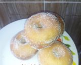 A picture of step 6 of Sugar coated doughnuts.