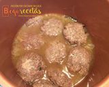 Foto del paso 5 de la receta Filetes rusos en salsa