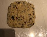Foto langkah ke 7 dari resep Cranberry Chocolate & Cheese Scone.