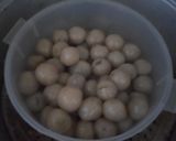 Foto langkah ke 5 dari resep Cilok Daun Jeruk.
