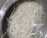 A picture of step 3 of Veg noodles.