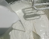 Foto langkah ke 5 dari resep Putu Ayu Warna Warni Ceria Super Lembut.