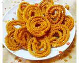 खमंग खुसखुशीत चकली (chakali recipe in marathi) रेसिपी स्टेप 5 फोटो 