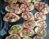 A picture of step 3 of Bread pizza.