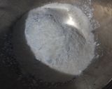Foto langkah ke 1 dari resep Kue keranjang goreng.