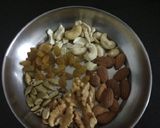 A picture of step 9 of Poshtik Mitha Daliya.