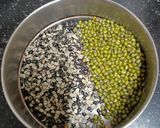 A picture of step 1 of Moong Makhani.