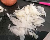 Une image de l'étape 5 de Oignons à la carbonara.