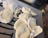 Une image de l'étape 3 de Salade de tomates à la mozzarella di buffala et pistaches.
